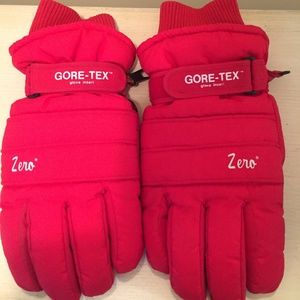 Goretex Glove, Earmuff, and Neck Warmer Set